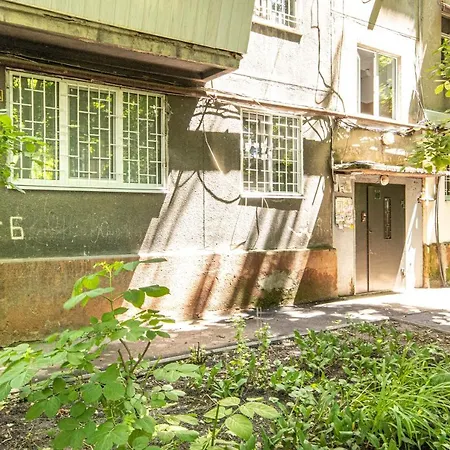 Cozy Flat, Langeron Beach, Shevchenko Park *